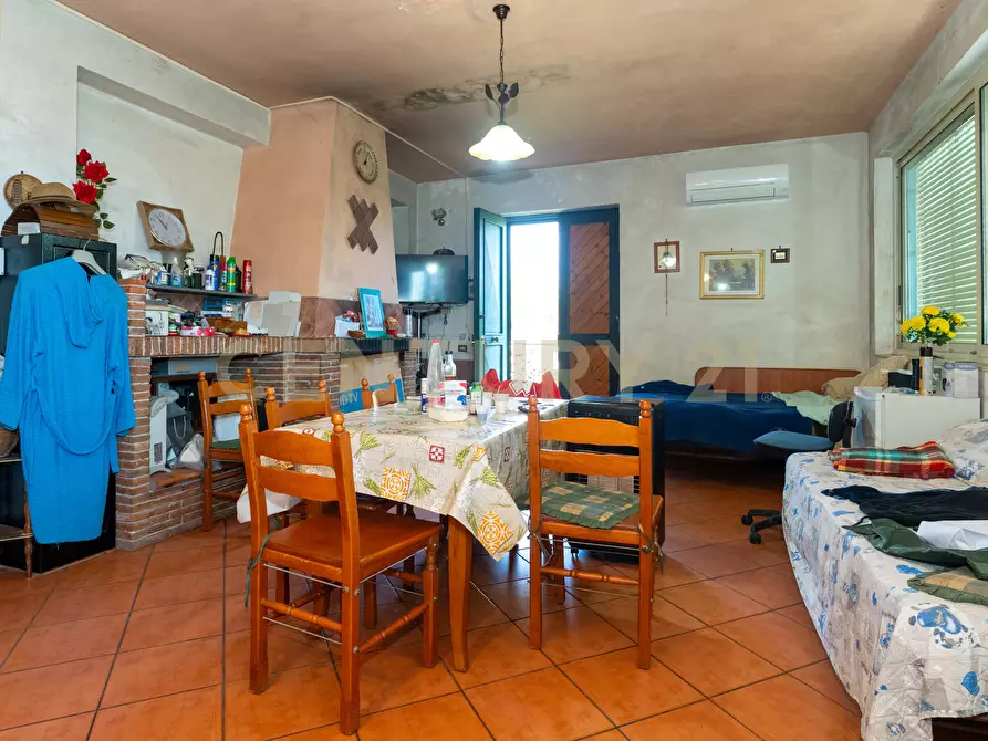 Immagine 29 di Villa in vendita  in Via Ramondetta 47 a Aci Sant'antonio