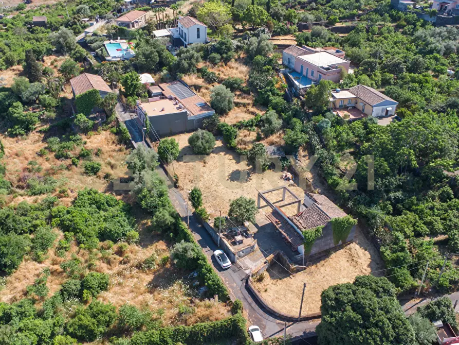 Immagine 43 di Rustico / casale in vendita  in Via Castelnuovo Don Bosco 32 a Acireale