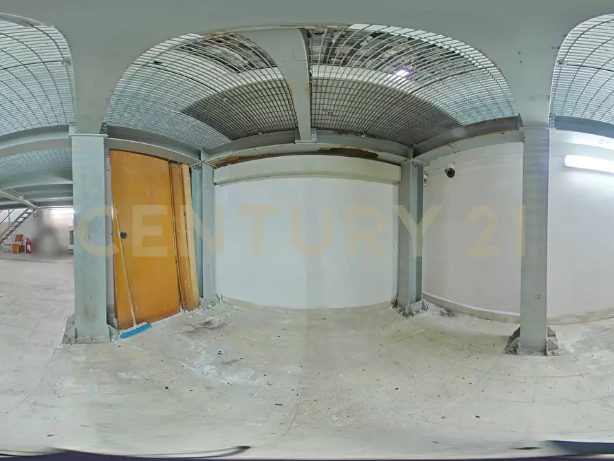 Immagine 34 di Garage in vendita  in Via del Rotolo 42/B a Catania