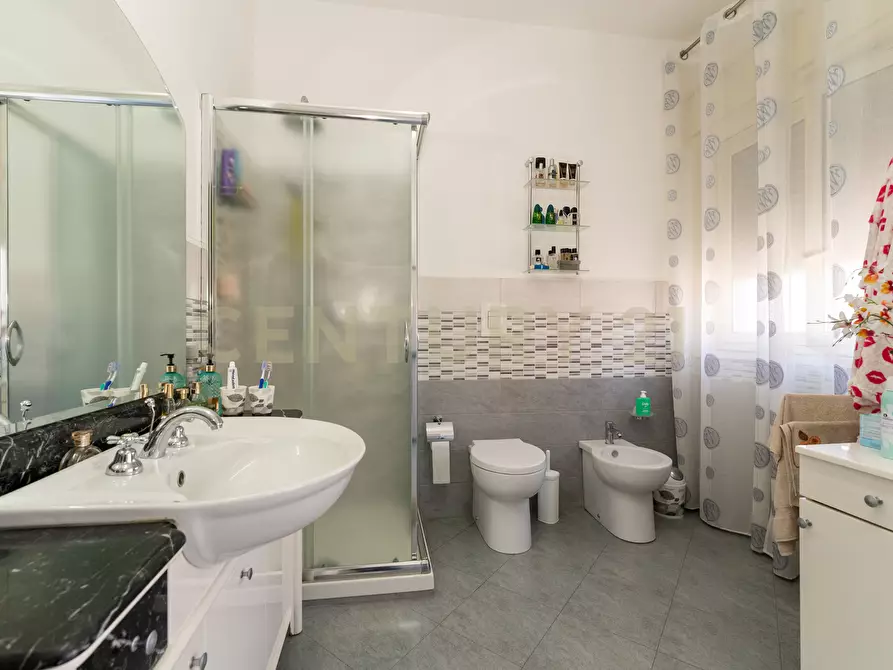 Immagine 42 di Trilocale in vendita  in Via Riccardo Wagner 50 a Acireale