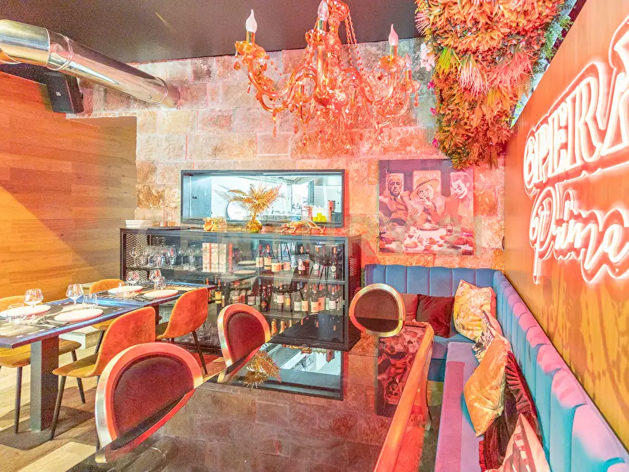 Immagine 1 di Bar / Ristorante in vendita  in Via della Farnesina 155 a Roma