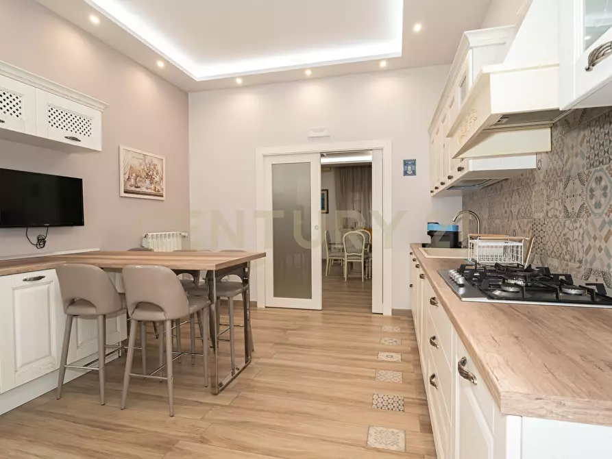 Immagine 15 di Pentalocale in vendita  in Via Rasà 3 a Catania