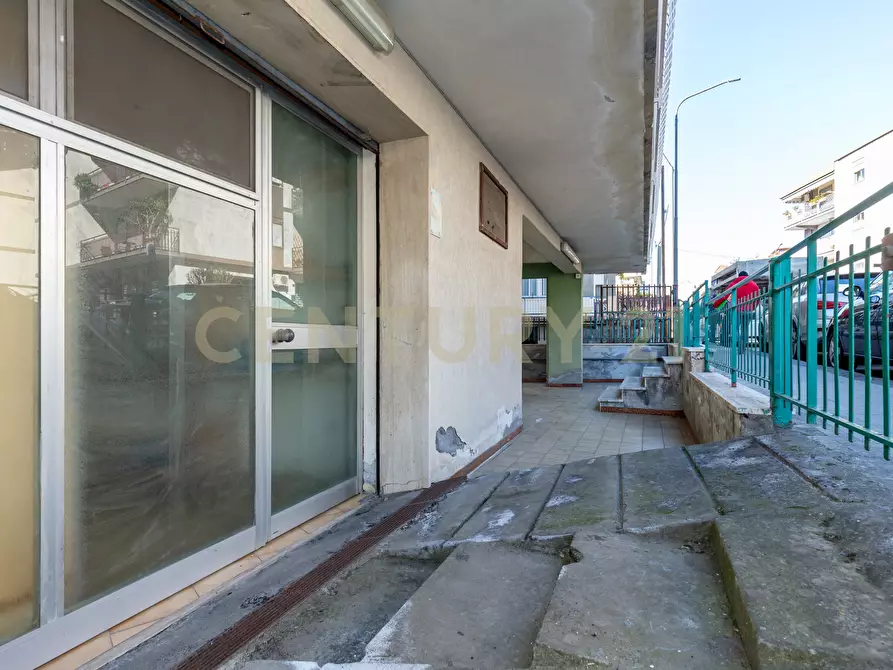 Immagine 31 di Locale commerciale in vendita  in Via Antonio Gramsci 3434 a Fiumefreddo Di Sicilia