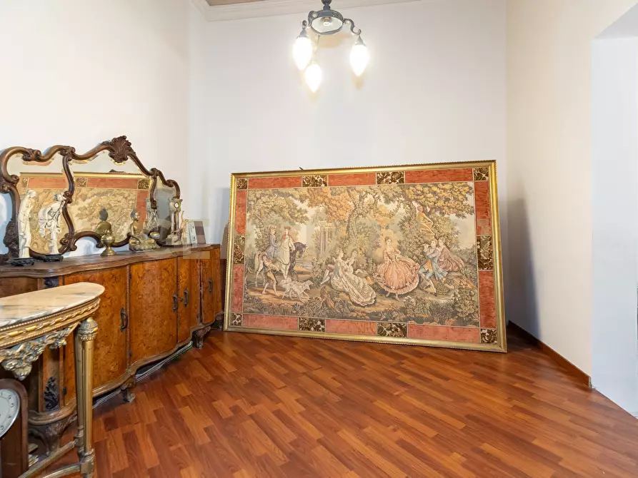 Immagine 13 di Pentalocale in vendita  in Via Etnea 196 a Catania