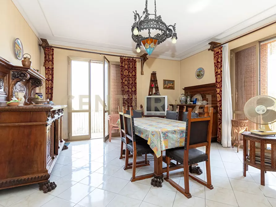 Immagine 46 di Pentalocale in vendita  in Via Vittorio Emanuele 181 a Viagrande