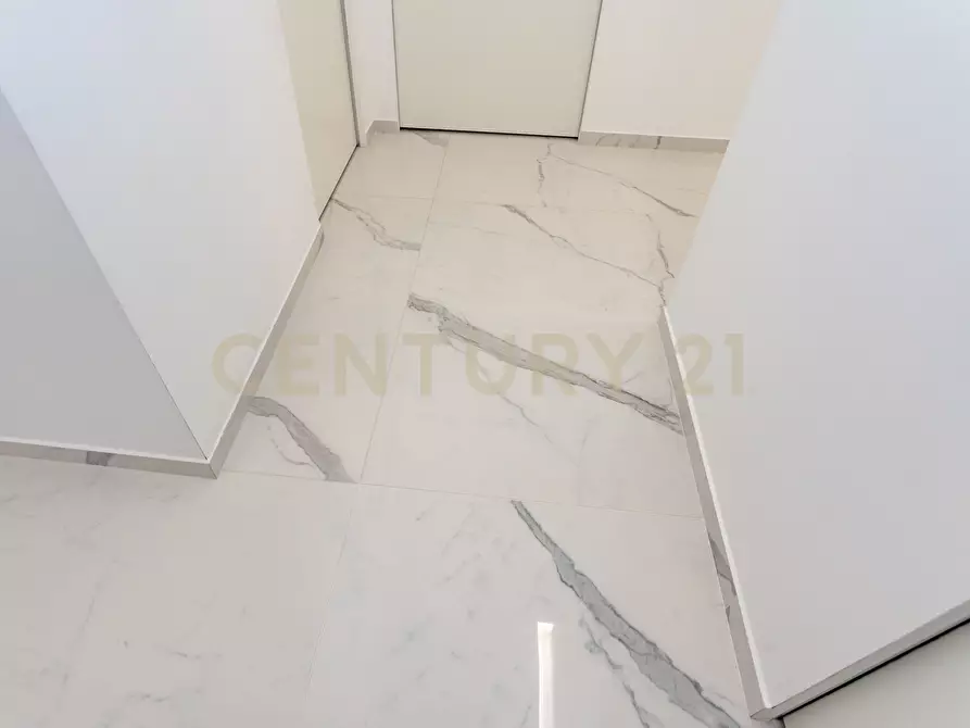 Immagine 97 di Villa in vendita  in Via Sant' Andrea 8 a Catania