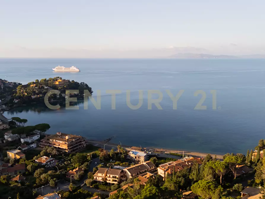 Immagine 1 di Porzione di casa in vendita  in Via Costa degli Ulivi a Monte Argentario