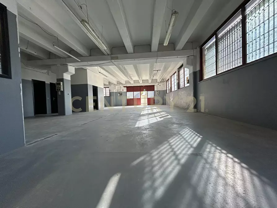 Immagine 8 di Laboratorio in affitto  in Via Vespucci Amerigo 7 a San Martino Buon Albergo