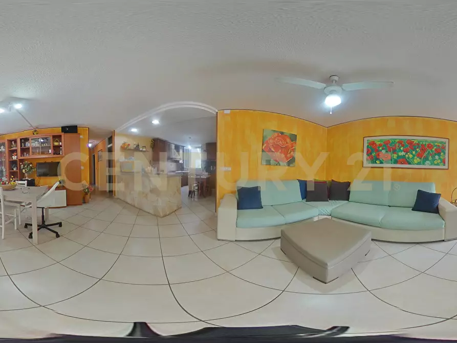 Immagine 47 di Pentalocale in vendita  in Via della Grotta 2 a Augusta