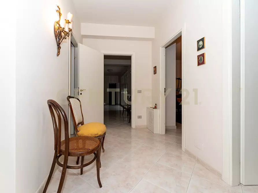 Immagine 33 di Pentalocale in vendita  in Via Archimede sn a Carlentini