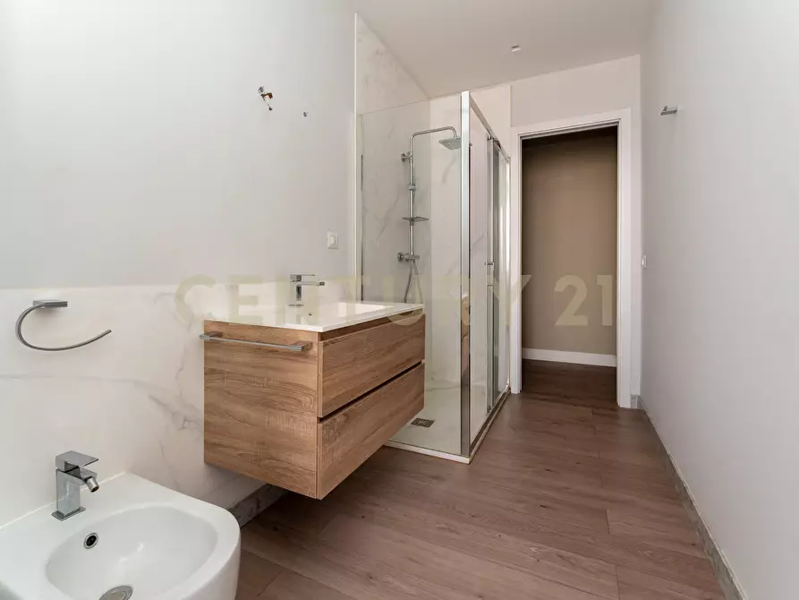 Immagine 30 di Trilocale in vendita  in Via Livorno 101 a Aci Castello