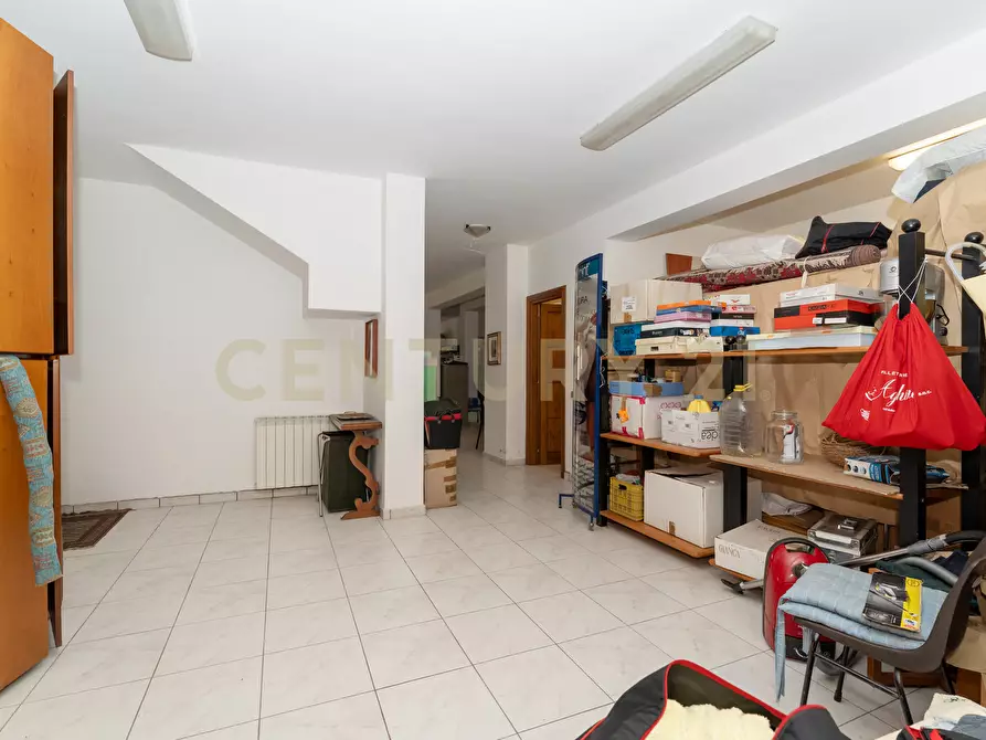 Immagine 76 di Villa in vendita  in Via Alcaloro Petrone 47 a Viagrande