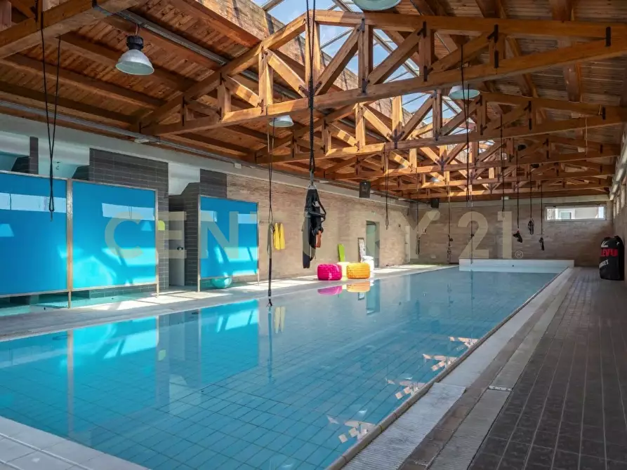 Immagine 14 di Attività commerciale in vendita  in Via Napoli sn a Aci Castello