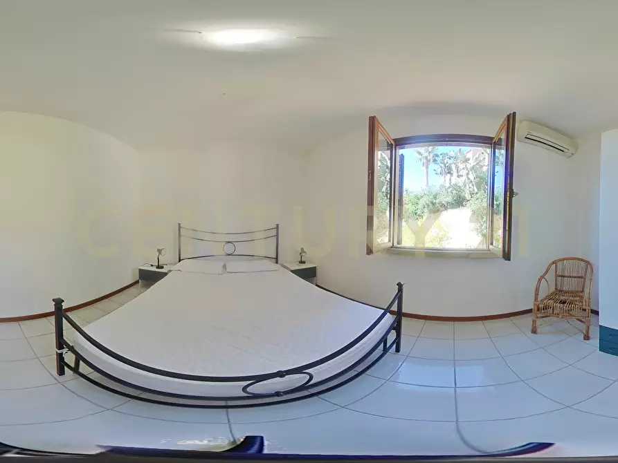 Immagine 49 di Villa in vendita  in BAIA ARCILE a Augusta