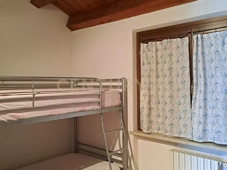 Immagine 20 di Quadrilocale in vendita  in Via Vittorio Monese 3 a Garda