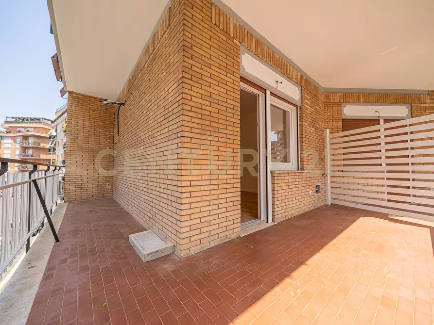 Immagine 78 di Trilocale in vendita  in Via Carlo Dossi 80 a Roma