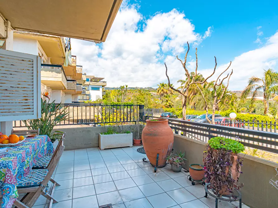 Immagine 27 di Villa in vendita  in Via G. Pezzana 9 a Aci Castello