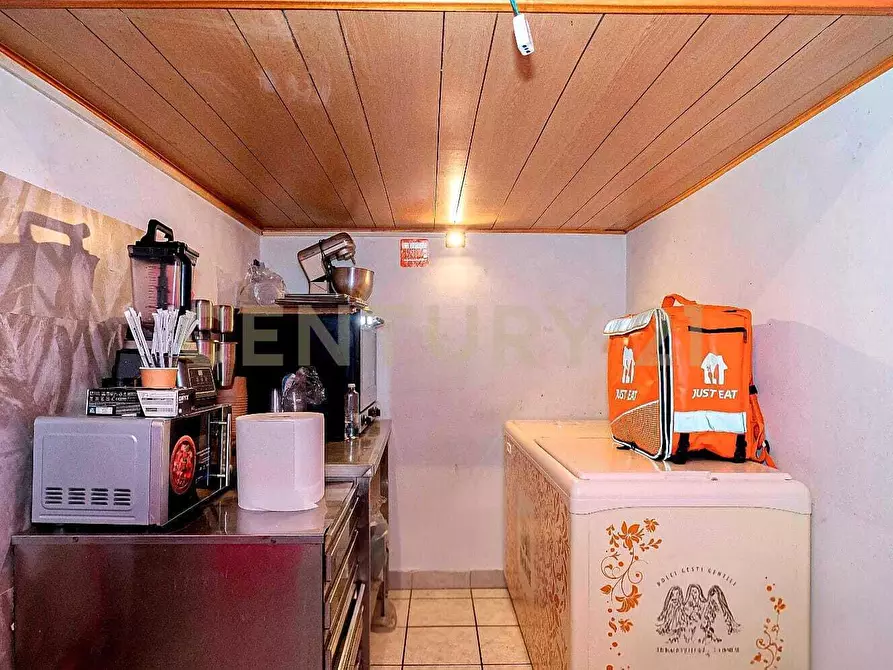 Immagine 13 di Bar / Ristorante in vendita  in Via Padova 120 a Catania