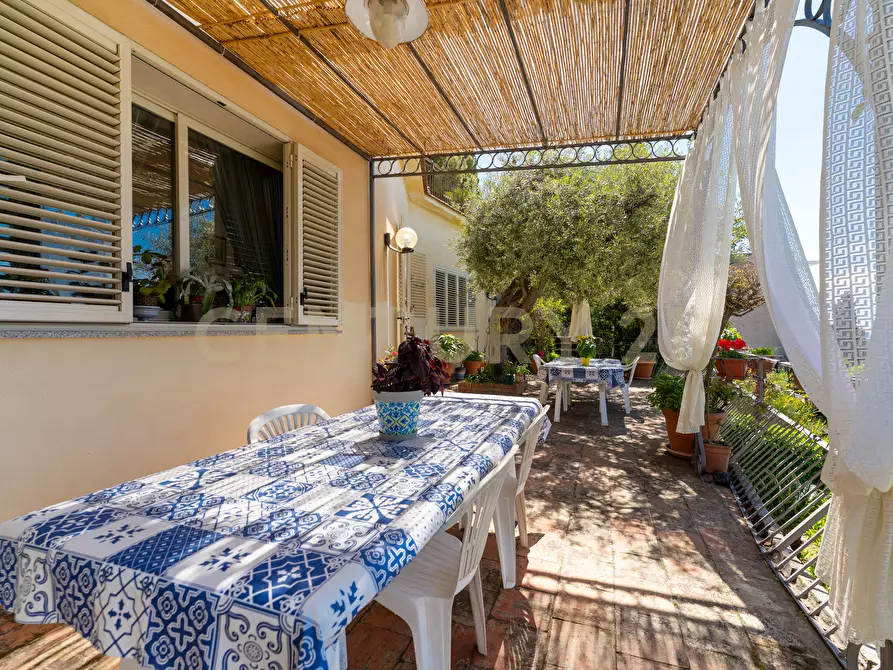 Immagine 18 di Villa in vendita  in Via Leonardo Da Vinci 5 a Taormina