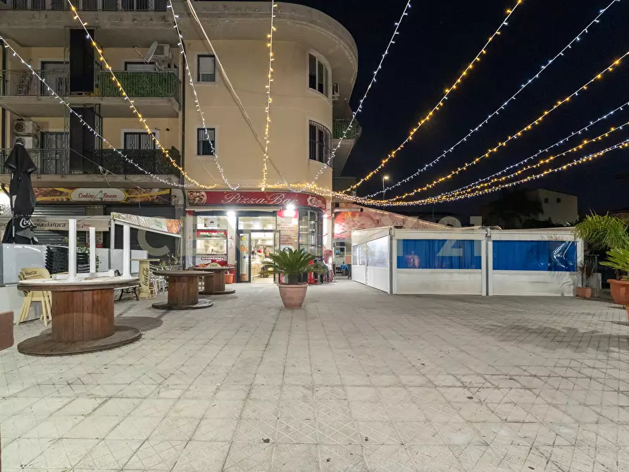 Immagine 2 di Pizzeria / Pub in vendita  in Viale Mario Rapisardi 646 a Catania