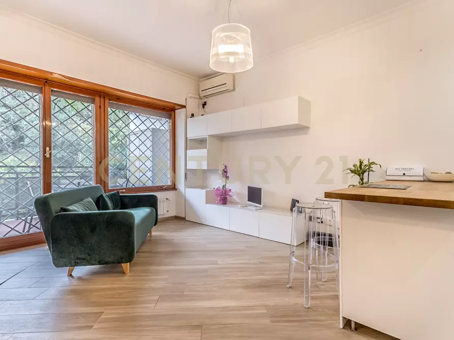 Immagine 8 di Bilocale in affitto  in Via Tomba di Nerone 14 a Roma