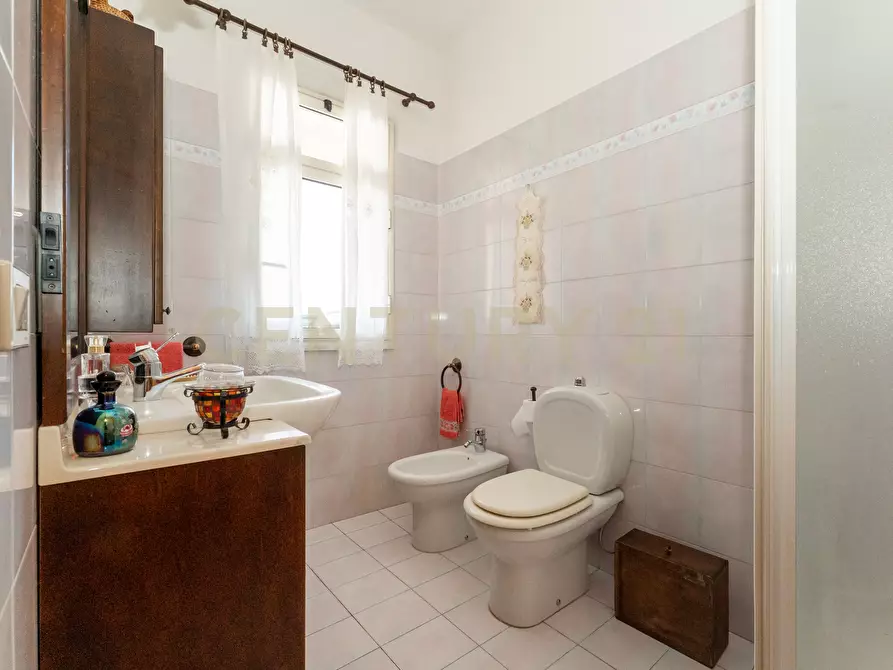 Immagine 25 di Pentalocale in vendita  in Via Nino Martoglio 13 a Valverde