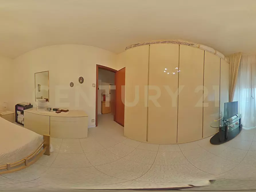 Immagine 47 di Quadrilocale in vendita  in Via Vincenzo Giuffrida 194 a Catania