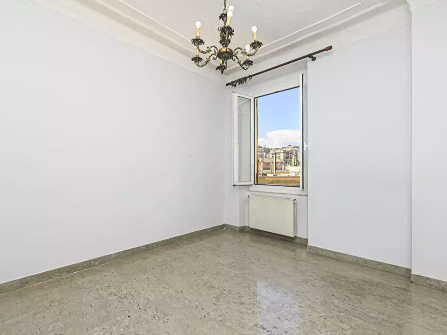 Immagine 21 di Quadrilocale in vendita  in Piazza Cristoforo Bonavino 11 a Genova