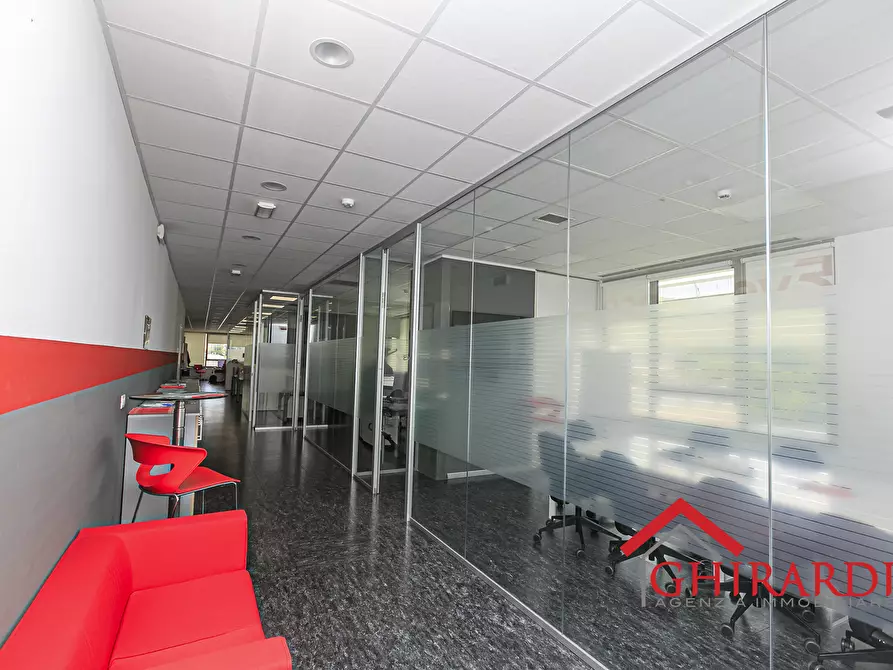 Immagine 35 di Ufficio in vendita  in Via delle Nuove Tecnologie Enrico Albareto 21 a Genova