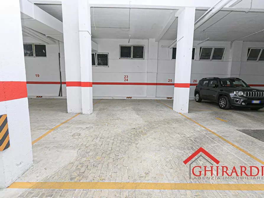 Immagine 16 di Garage in affitto  in VIA CHIARAVAGNA a Genova