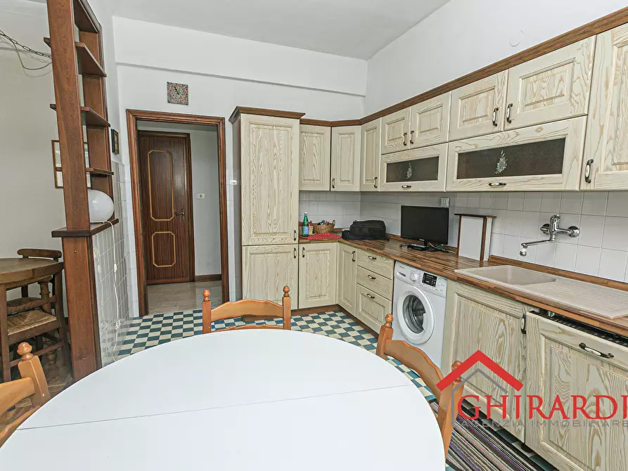 Immagine 11 di Quadrilocale in affitto  in Via Chiaravagna 8B a Genova