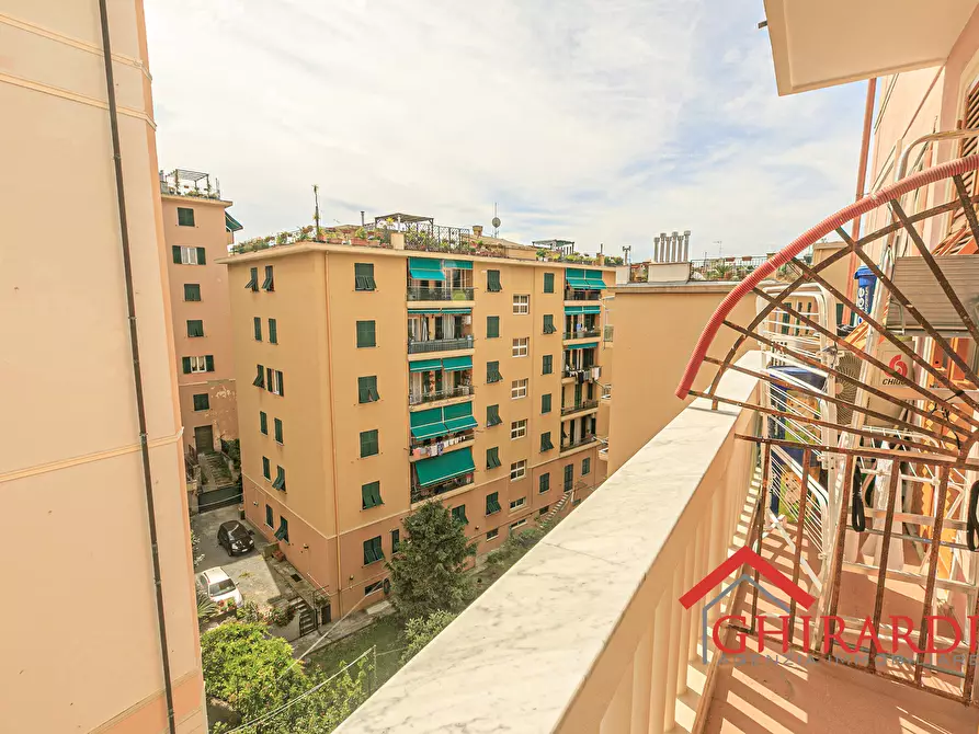 Immagine 25 di Bilocale in vendita  in VIA ANDREA DEL SARTO 15 a Genova