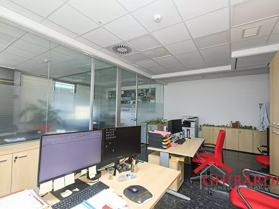 Immagine 9 di Ufficio in vendita  in Via delle Nuove Tecnologie Enrico Albareto 21 a Genova