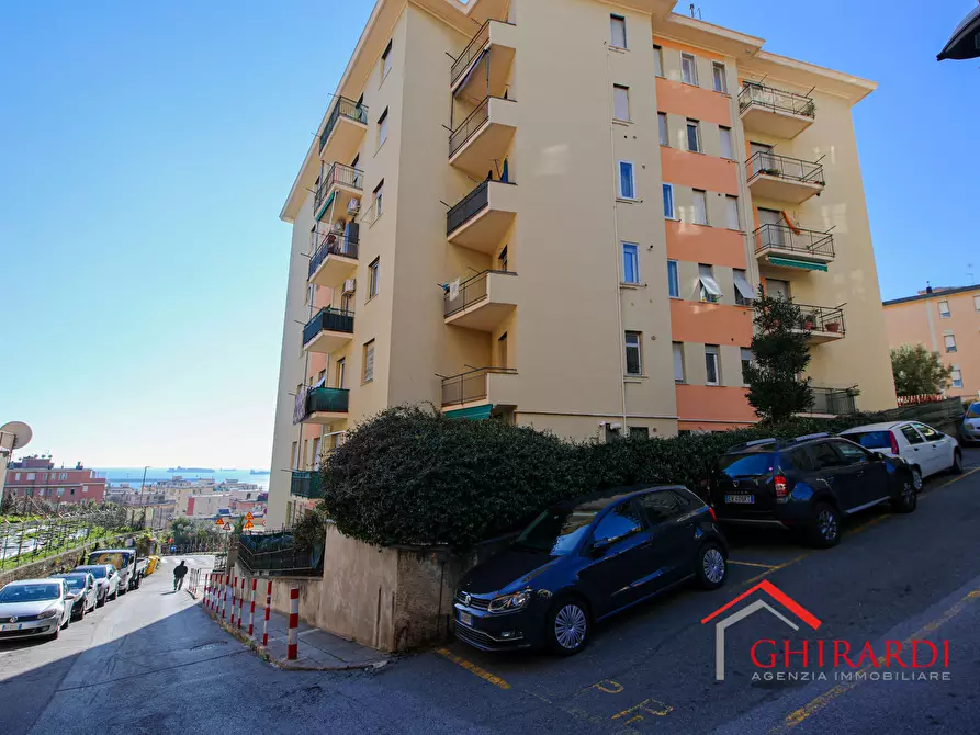 Immagine 45 di Bilocale in vendita  in VIA MURTOLA 62 a Genova