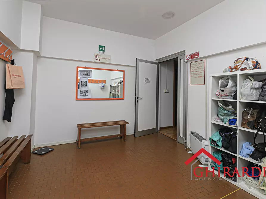 Immagine 8 di Locale commerciale in vendita  in BORZOLI 88M a Genova