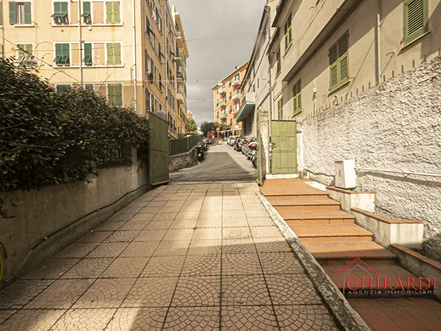 Immagine 29 di Magazzino in vendita  in VIA ANDREA DEL SARTO 46R a Genova