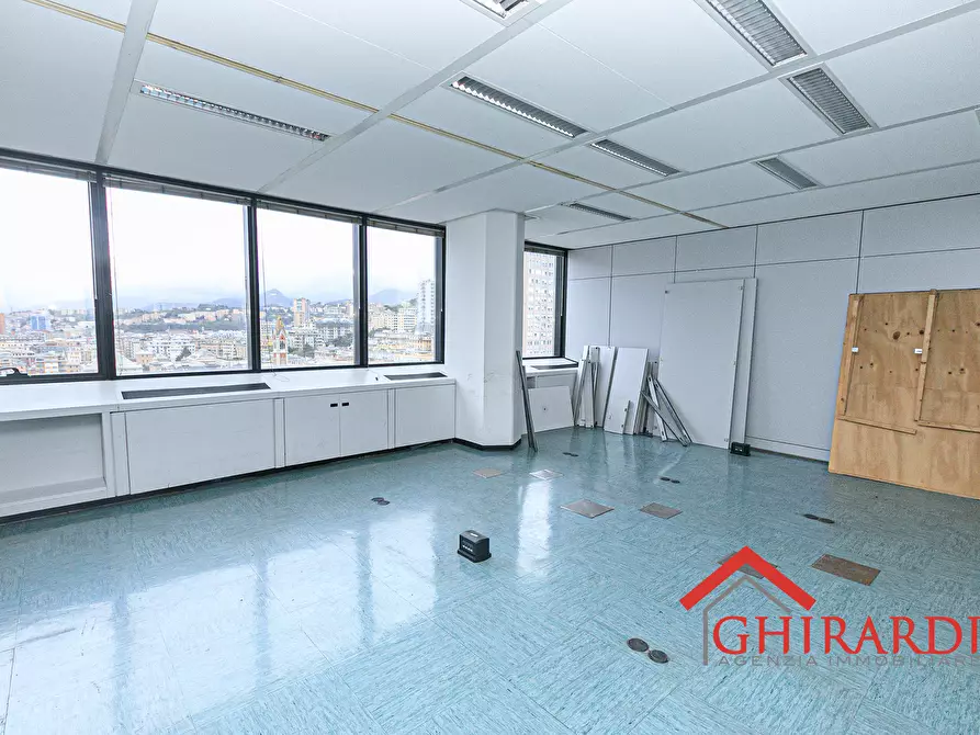 Immagine 7 di Ufficio in affitto  in VIA DE MARINI 1 a Genova