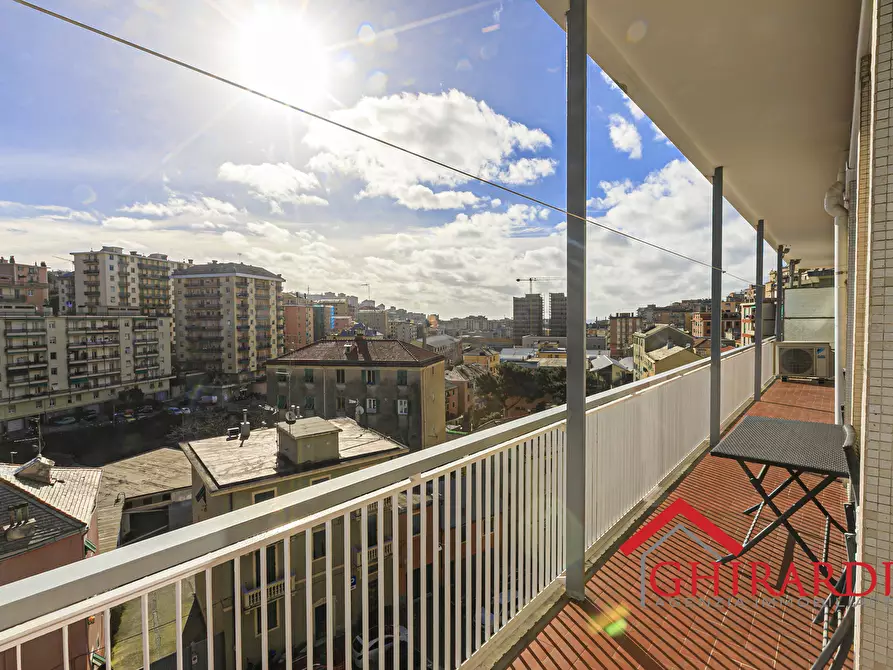 Immagine 31 di Bilocale in vendita  in Piazza Silvio Arrivabene 7a a Genova