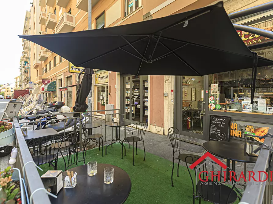 Immagine 33 di Attività commerciale in vendita  in Via Trento 52 a Genova