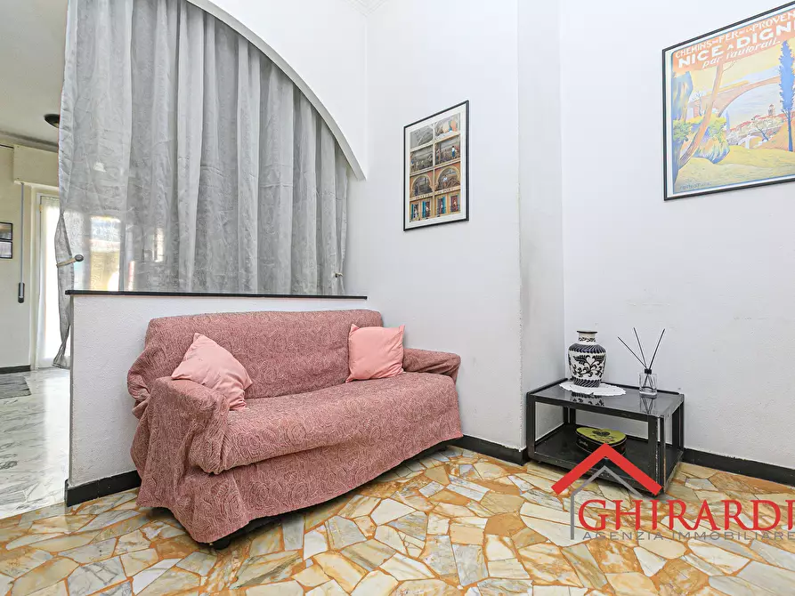 Immagine 6 di Trilocale in affitto  in VIA CANESI 56 a Genova