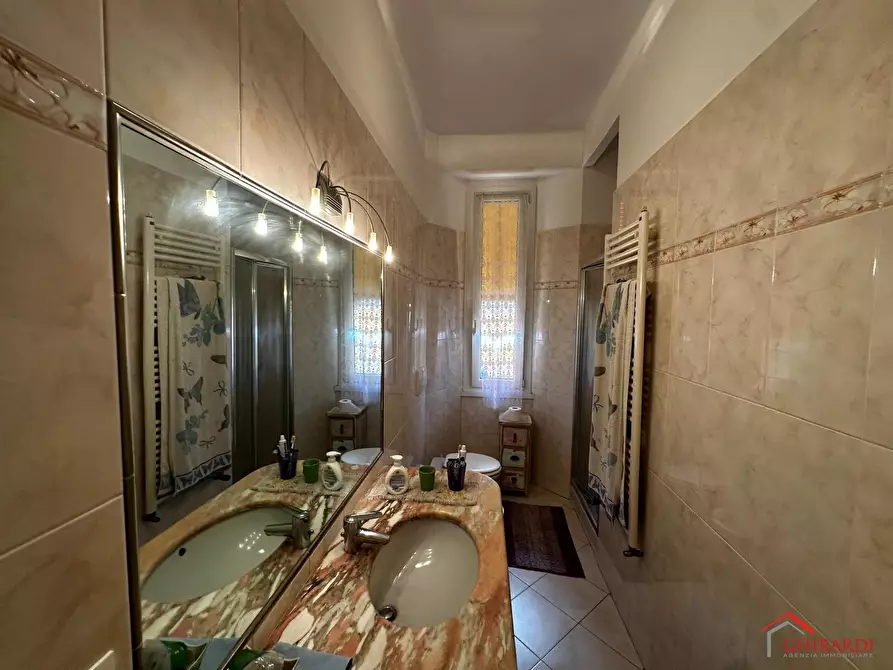 Immagine 17 di Trilocale in affitto  in VIALE VILLINI ROLLINO 60 a Genova