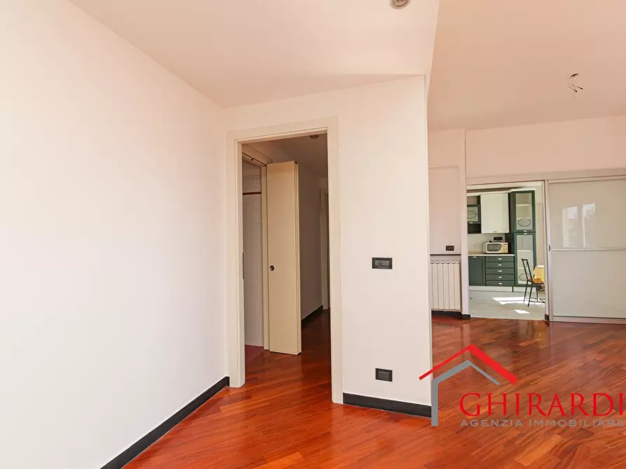 Immagine 4 di Trilocale in vendita  in VIA DELL'INSURREZIONE 12A a Genova