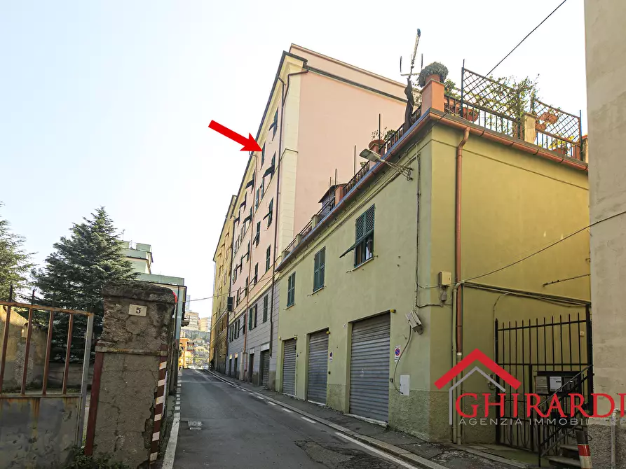 Immagine 45 di Trilocale in vendita  in Via Pier Domenico da Bissone 4 a Genova
