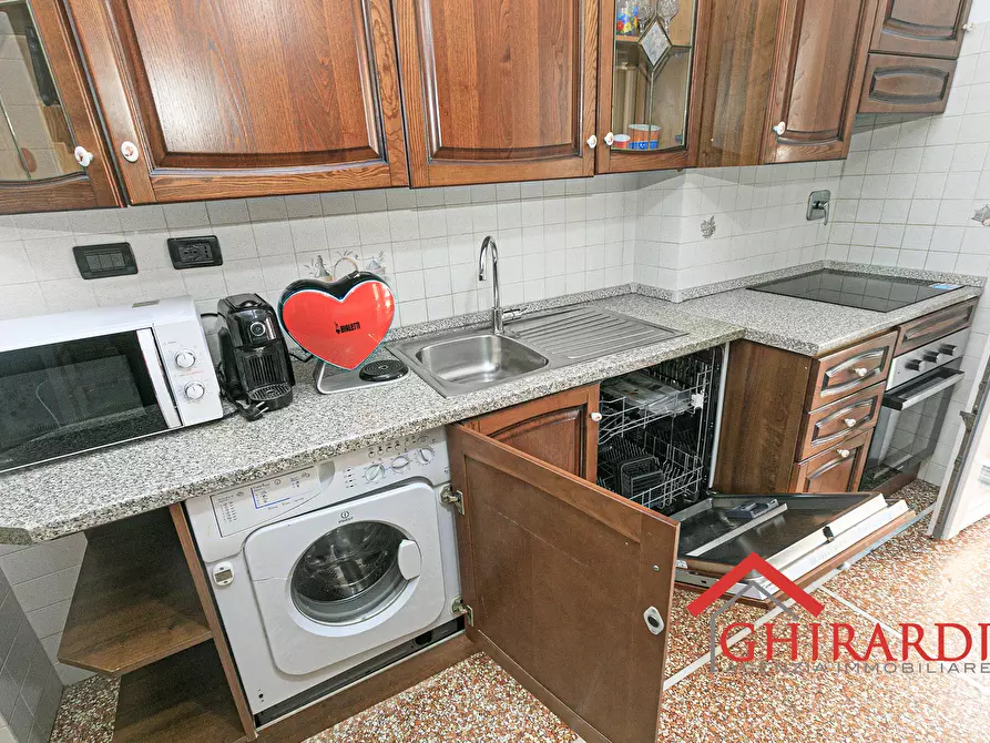 Immagine 11 di Bilocale in affitto  in Via Borzoli 15C a Genova