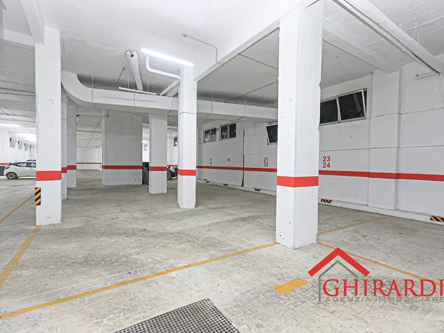 Immagine 17 di Garage in affitto  in VIA CHIARAVAGNA a Genova