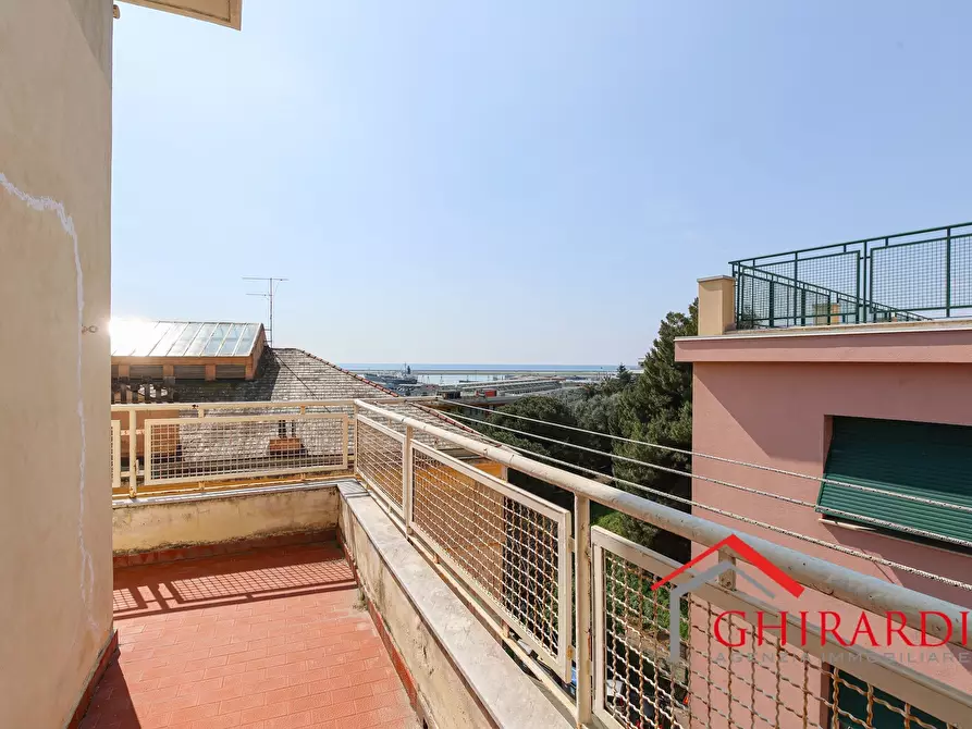 Immagine 38 di Trilocale in vendita  in VIA DELL'INSURREZIONE 12A a Genova