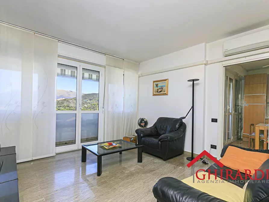 Immagine 3 di Bilocale in vendita  in VIA CESARE PAVESE 4B a Genova