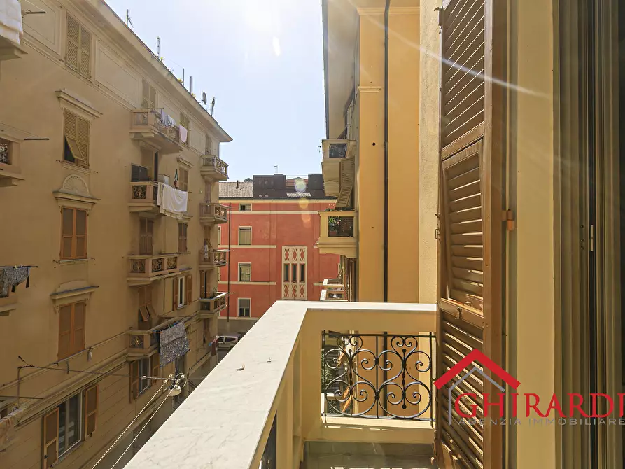 Immagine 28 di Quadrilocale in vendita  in Via Giuseppe de Notaris 4 a Genova