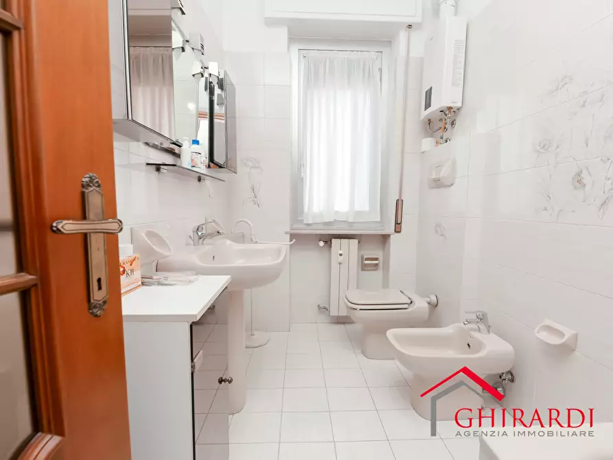 Immagine 22 di Quadrilocale in vendita  in SALITA CATALDI 20B a Genova