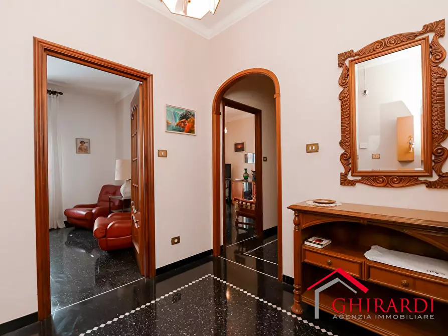 Immagine 4 di Quadrilocale in vendita  in SALITA CATALDI 20B a Genova